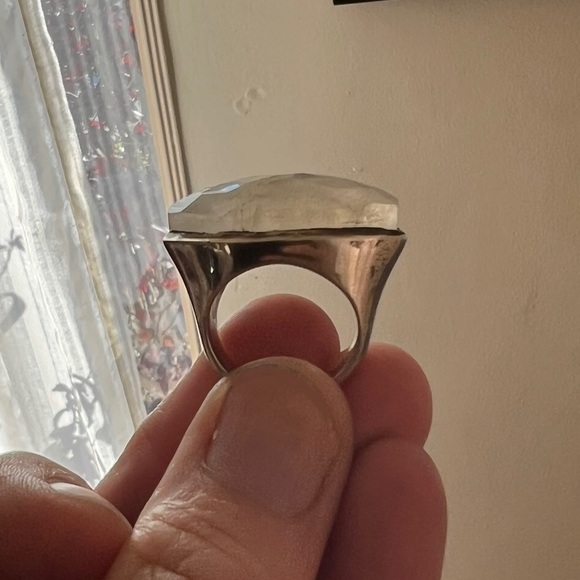 Gorgeous large oval faceted moonstone and sterling silver ring - Picture 6 of 9